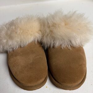 UGG Brown Slippers with Cream Fluffy Trim